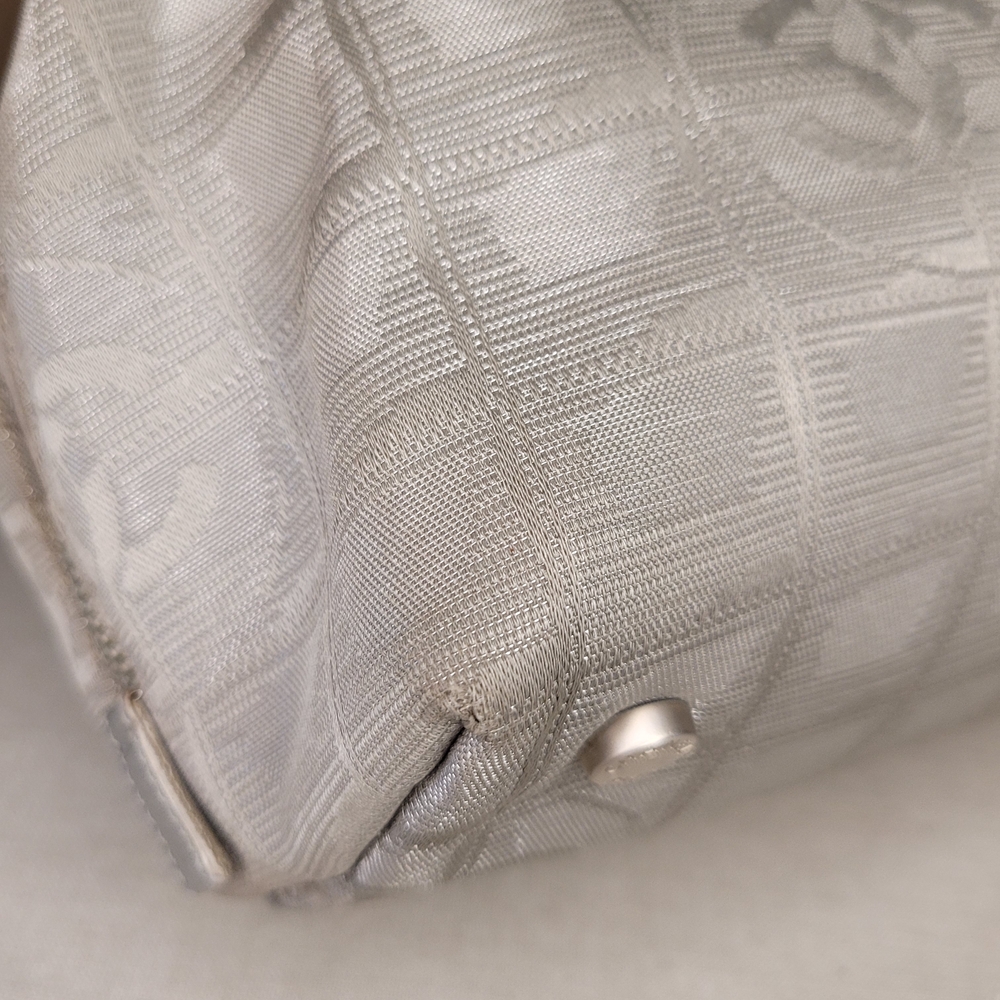 Chanel Quilted Metallic Gray Line Handbag With Certificate Of Authenticity - Picture 14 of 16